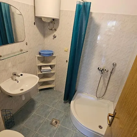 Apartment 1 *